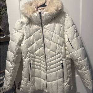ZeroXposur Women's Ivory Quilted Puffer Jacket with Faux Fur Hood